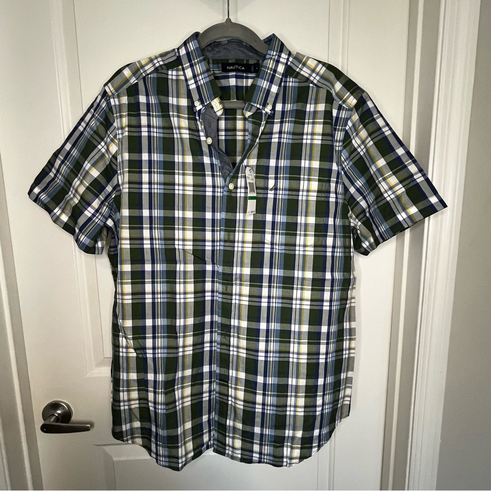 Nautica men’s button down plaid short sleeve shirt new with tags